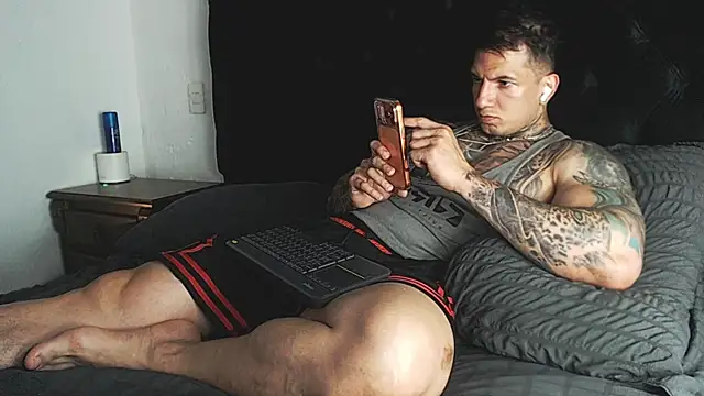 Shane_Clay: вебкам-шоу