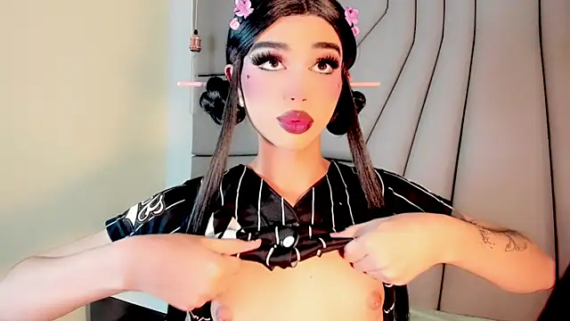 Miss-Saraii's Live XXX Chat