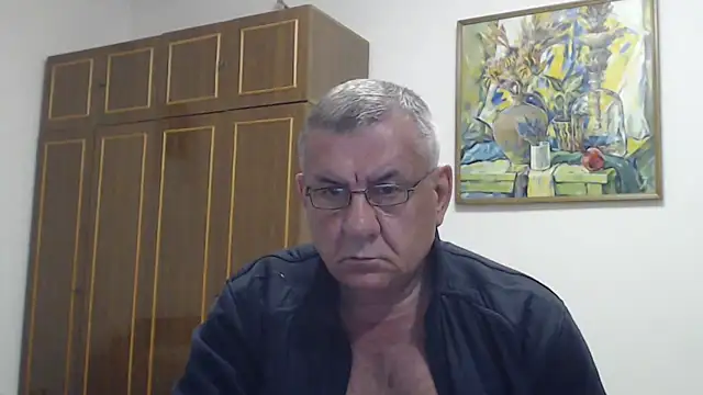 Show modela machomale3 na web-kameri