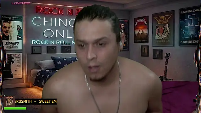 chino_roz's Live XXX Chat