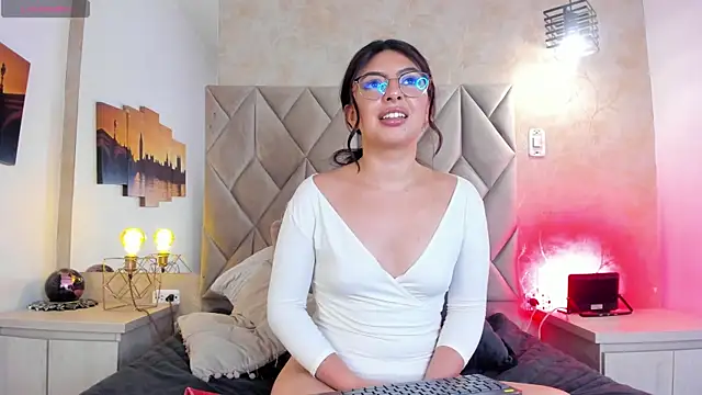 دردشة Cinthia_Cortes الجنسية المباشرة