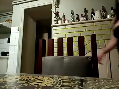 Chat +18 de mimi19820 ao vivo