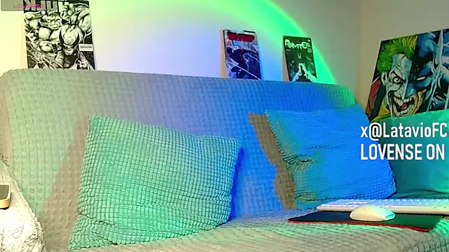 Pertunjukan Kamera Web Midnighter_