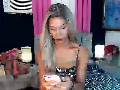 Chat XXX en directo de Tarah_MC_Actressex