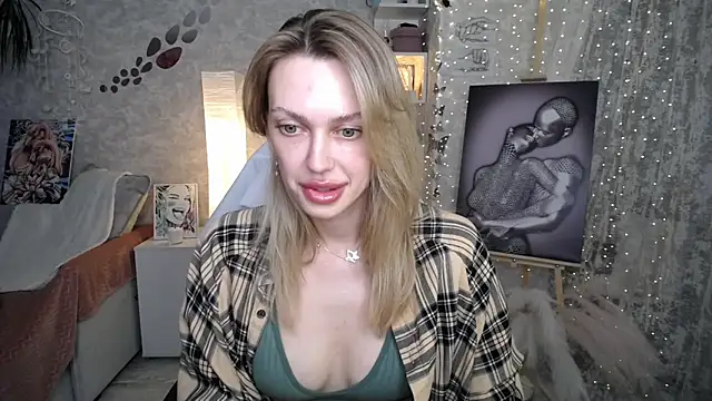 NickyAdamidi Adlı Modelin Canlı XXX Sohbeti