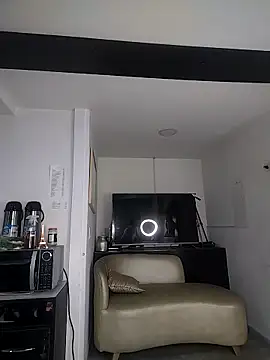 Shantey_Laurent Chat XXX in diretta