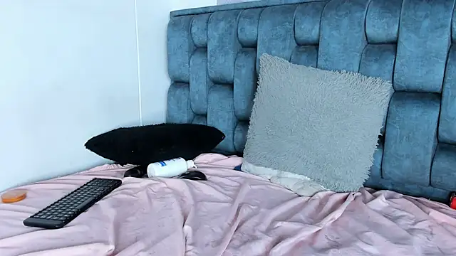 Emma_Evelyn Chat XXX in diretta