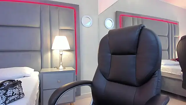 Czat XXX na żywo – GabyMoreau