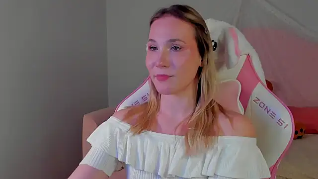 ElaraVoltage: онлайн-секс-чат