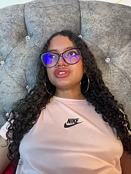 Bunny_fire Chat XXX in diretta