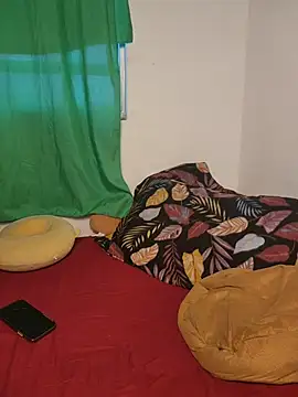 MiaNyx_ Chat XXX in diretta