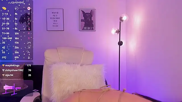 Emilyymilleer_ 现场XXX聊天