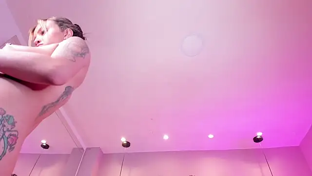 ArianaGolden live XXX chat