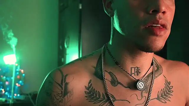 AlphaMasterXxx Live XXX-Chat