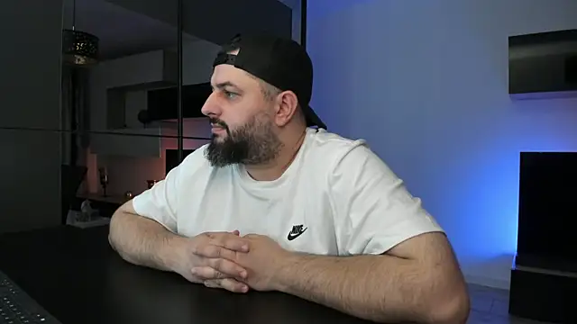 Chat XXX en directo de DravenPeak