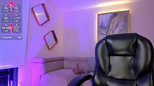 GiaFerrara: онлайн-секс-чат