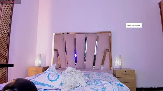 XXX chat uživo modela KarlieMoore