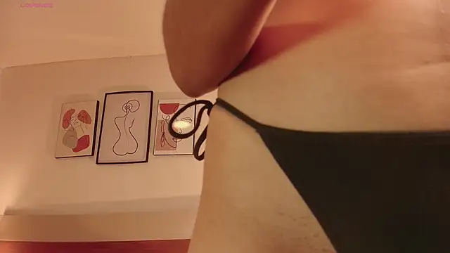 XXX chat uživo modela Meganlux1