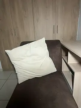 دردشة KittyTwerk_2 الجنسية المباشرة