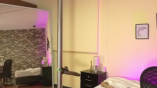 Chat XXX en directo de TokyoSky