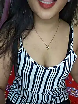 Chat XXX en directo de Saumyy