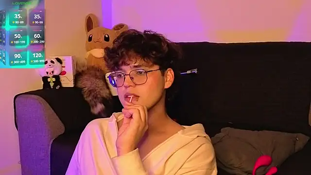 hornsgoat_'s Live XXX Chat