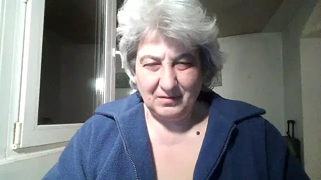 Chat XXX en directo de ExquisiteMature