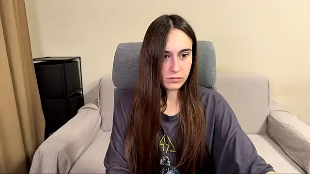 AliceKolltt Chat XXX in diretta