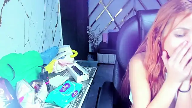 Paris_Petit Chat XXX in diretta