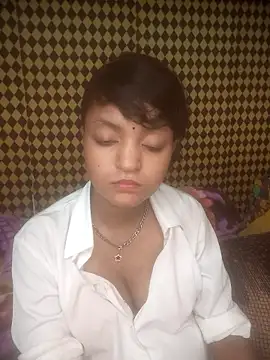 Pertunjukan Kamera Web Freakingromance