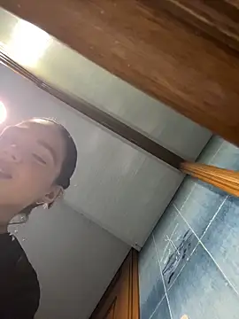 Bella-Ferrer Chat XXX in diretta