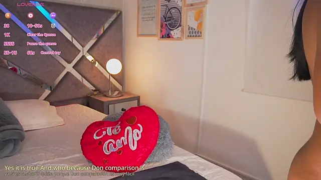 Naomi-Gray Chat XXX in diretta