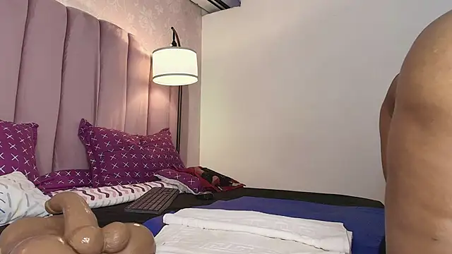 Chat XXX en directo de HallyBans