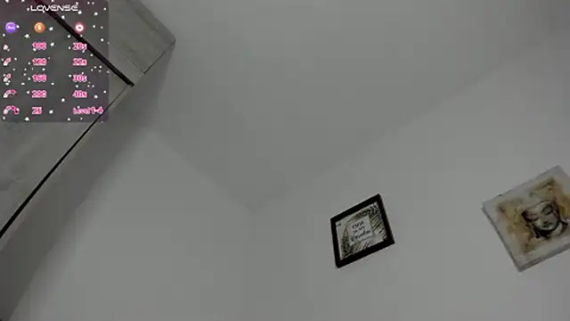 Amira_Falak Chat XXX in diretta