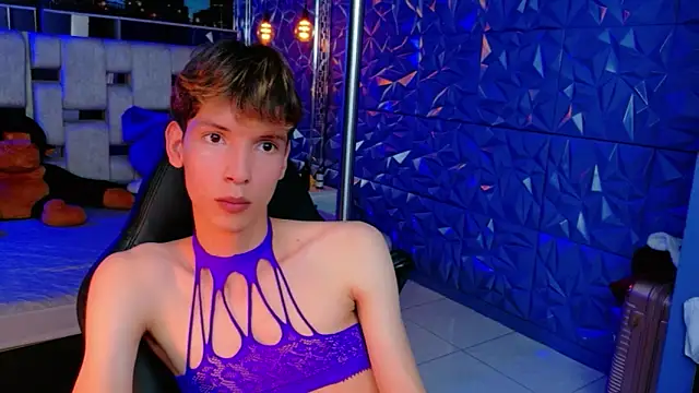 Pertunjukan Kamera Web Stefany_PiInk