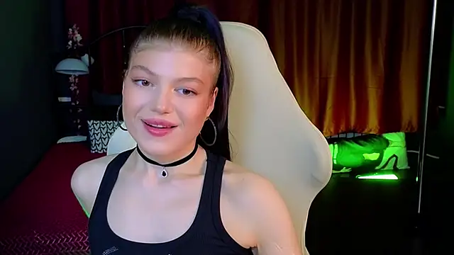 Softeach's Live XXX Chat