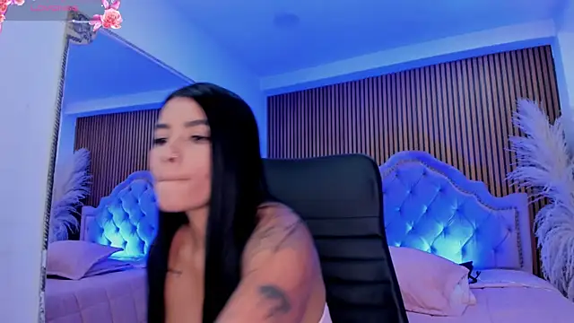 SelenaStonne's Live XXX Chat