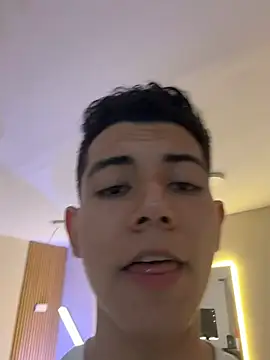 FireGuy_99 Show in webcam