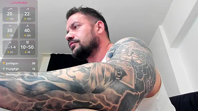 musclemonster31 Webcam show