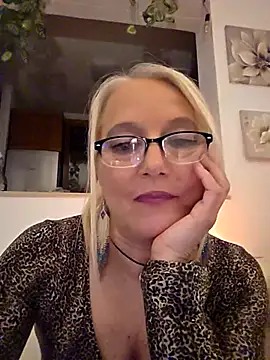 DIAMANTE64 라이브 XXX 채팅