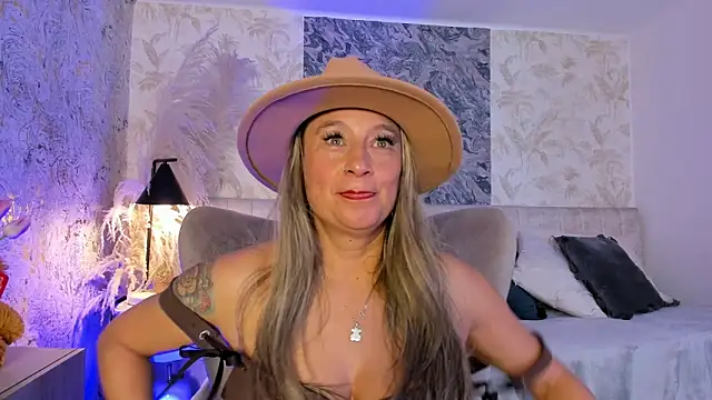 Chatroom XXX en direct de Liannaa_