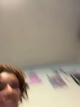 Chatroom XXX en direct de Jensen-Hally