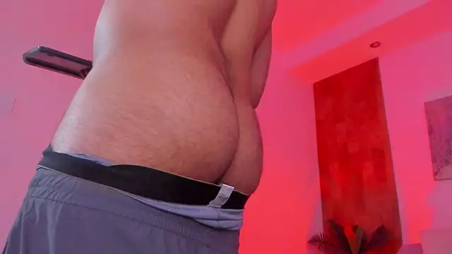 Show modela Chris_Varden na web-kameri