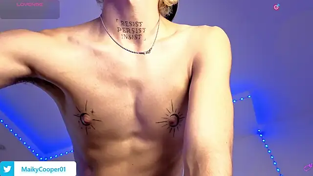 Maiky_Cooper01 Show in webcam