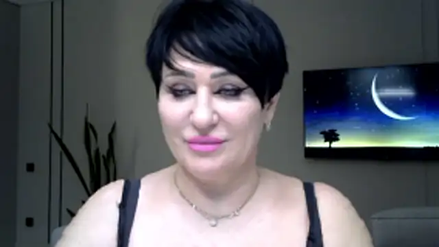 Kleotempt Adlı Modelin Canlı XXX Sohbeti