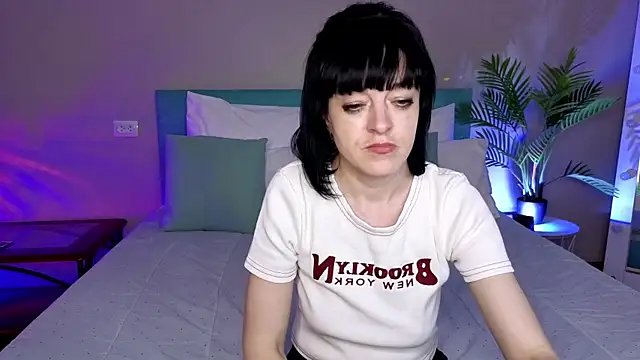 Minimolly_ Adlı Modelin Canlı XXX Sohbeti