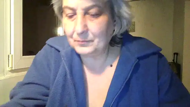 ExquisiteMature: διαδικτυακό σόου στην κάμερα