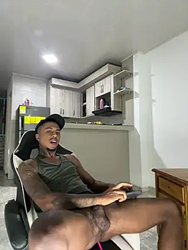 YeremiBrowm's Webcam Show