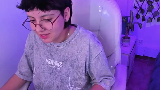 Nathaly_ds élő XXX-chatje