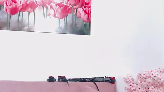 pinky_f00x Chat XXX in diretta